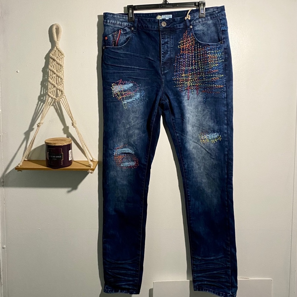 Men’s staple jeans
